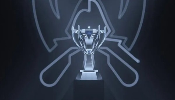 ClearLove ：不BAN小火龙是因为没线权 我们塞纳组合能拿优势