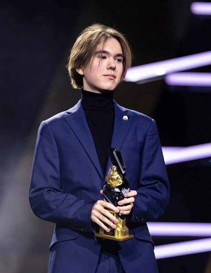 传闻：英雄联盟冠军将在2026年初获得新皮肤