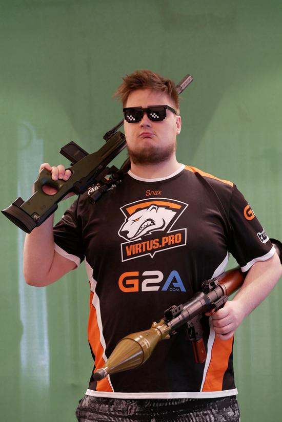 Navi前教练：Akuma选手就是开挂了，这已经是事实！